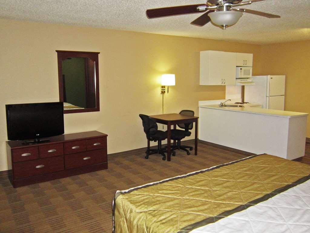 Extended Stay America Select Suites - Detroit - Roseville Ruang foto