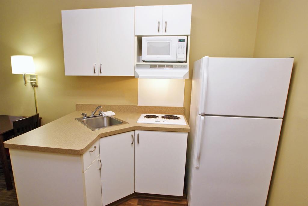 Extended Stay America Select Suites - Detroit - Roseville Bagian luar foto